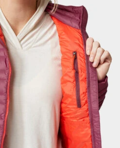 STIO Women's Pinion Down Sweater 28 STIO Women's Pinion Down Sweater -STIO CLOTHING 100342 520 5 199034da d4ad 4c47 acd4 0206fcae0b4a