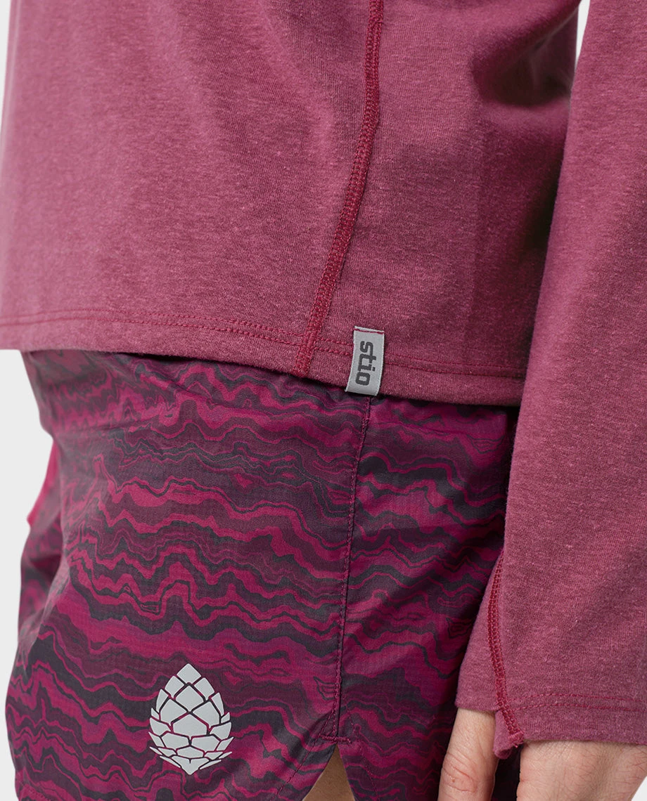 STIO Women's Divide Hooded Pullover 12 STIO Women's Divide Hooded Pullover - Image 10