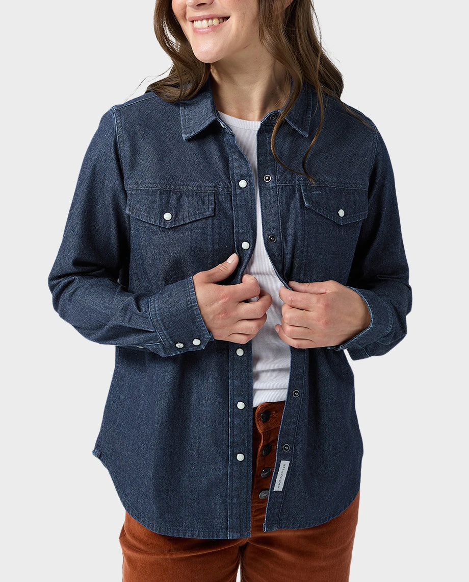 STIO Women's Slipstone Japanese Denim Shirt 20 STIO Women's Slipstone Japanese Denim Shirt - Image 18
