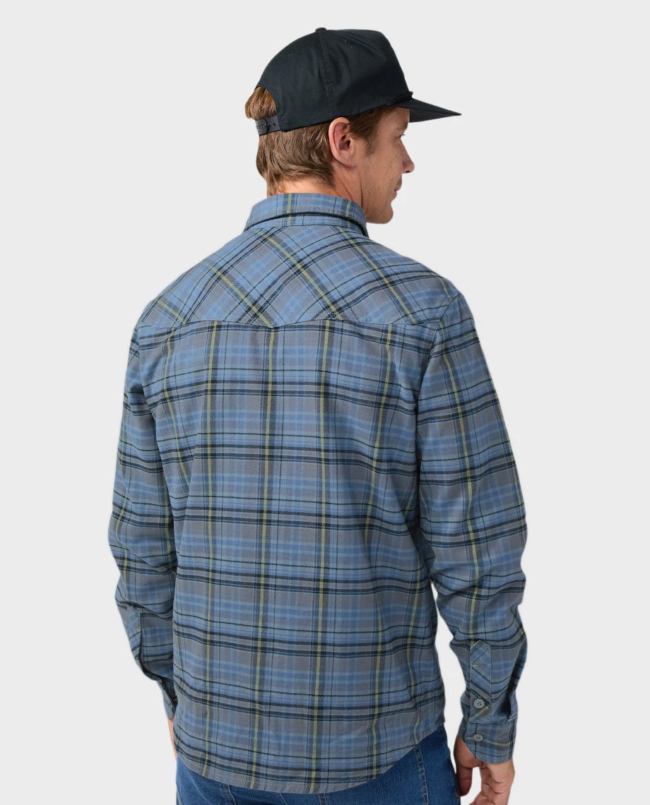STIO Men's Junction Midweight Flannel Shirt 21 STIO Men's Junction Midweight Flannel Shirt - Image 19