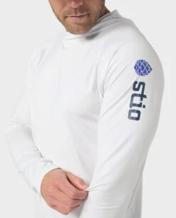 STIO Men's Hylas Hooded Pullover -STIO CLOTHING 200395 249 6 702d99fe d38d 4979 80c7 08be1ee108f1