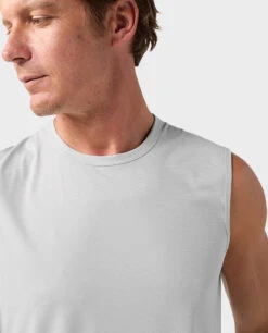 STIO Men's Lucent Sleeveless Tee -STIO CLOTHING 200726 050 4 2