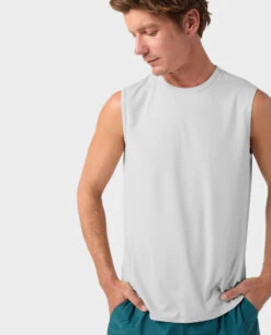 STIO Men's Lucent Sleeveless Tee -STIO CLOTHING 200726 050 7