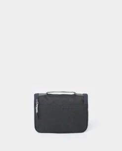 STIO Basin Hanging Dopp Kit -STIO CLOTHING 400348 001 back ecca3cf8 0eb4 46a7 900f 5791425b42a9