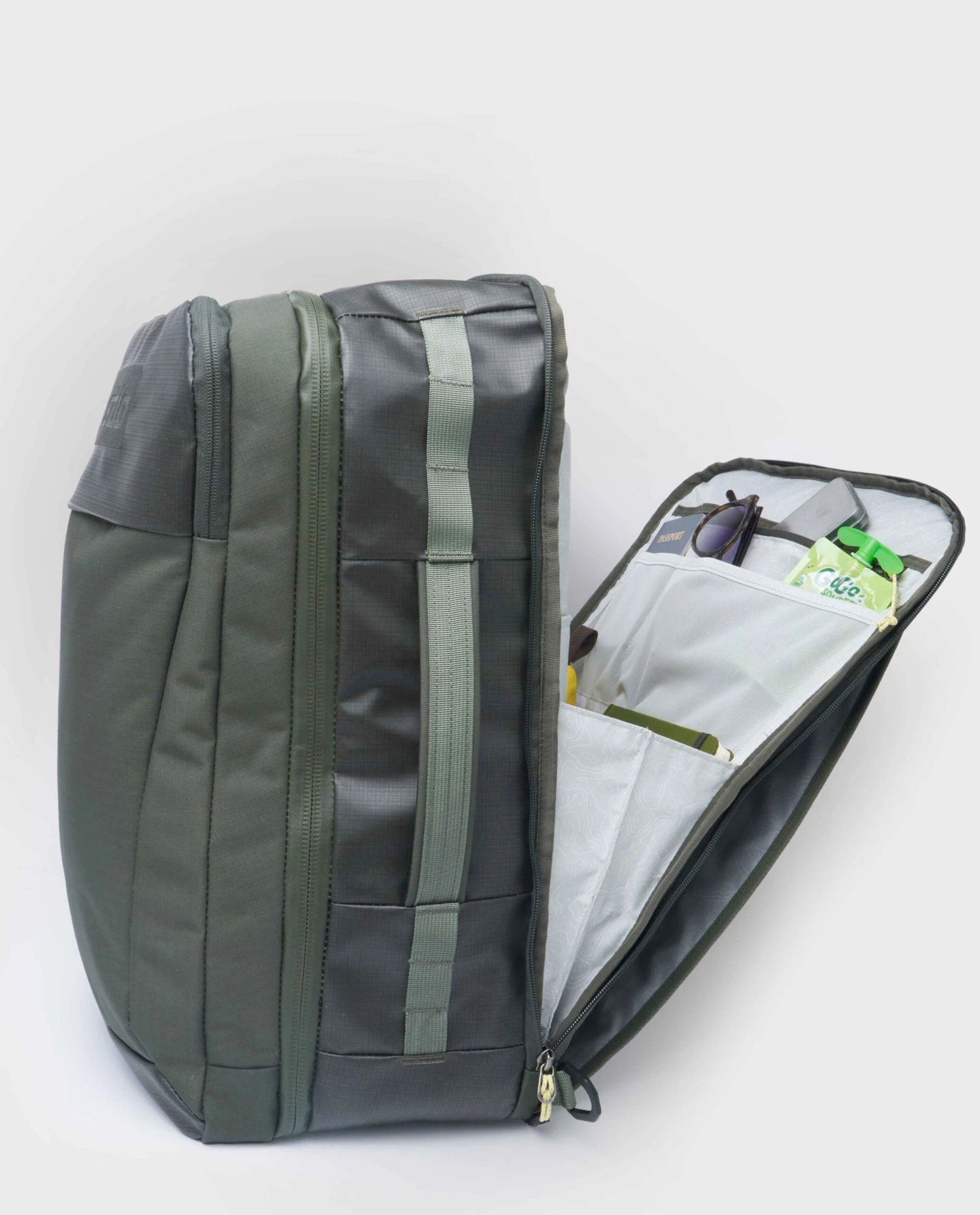 STIO Basin XT Travel Pack 30L 9 STIO Basin XT Travel Pack 30L - Image 7